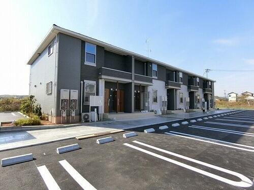 三重県津市大里窪田町 賃貸アパート