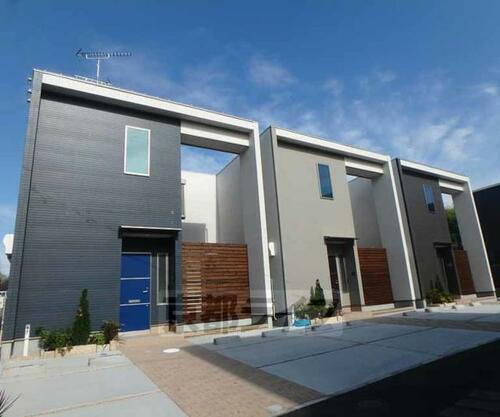 京都府京田辺市興戸地蔵谷 2階建 築8年8ヶ月