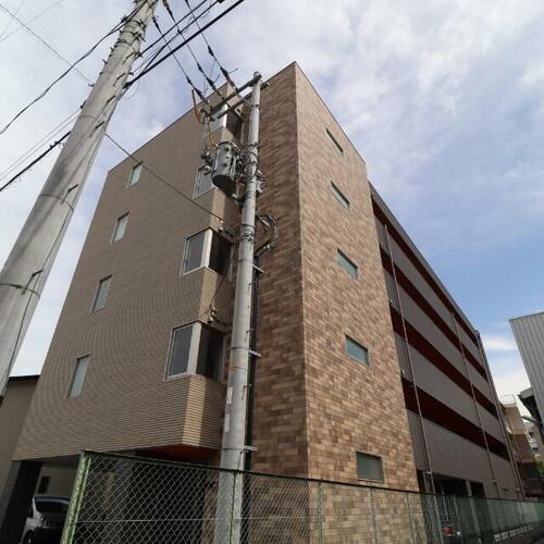 岡山県岡山市北区西古松１丁目 築8年11ヶ月 5階建