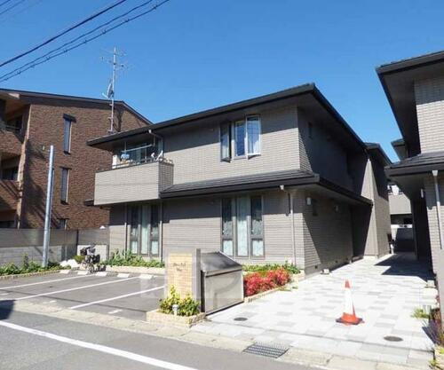 京都府京都市北区上賀茂岩ケ垣内町 2階建 築11年11ヶ月