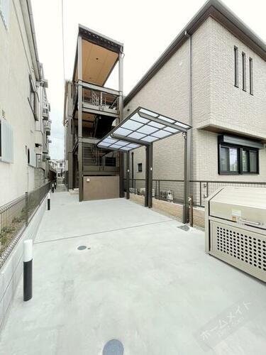 大阪府堺市西区鳳中町４丁 3階建 築2年8ヶ月