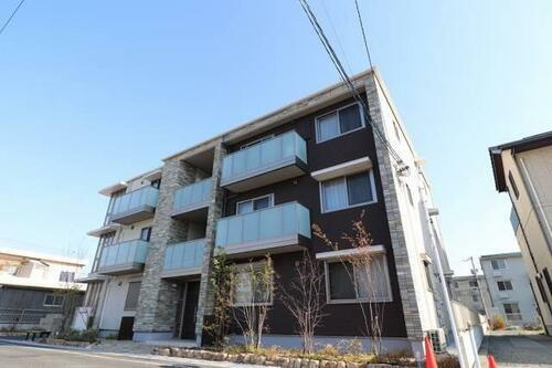 岡山県岡山市北区高柳西町 3階建 築8年8ヶ月