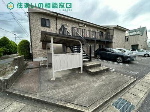 愛知県岡崎市坂左右町字堤上 賃貸アパート