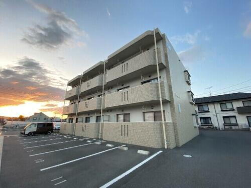 岡山県総社市清音柿木 賃貸マンション