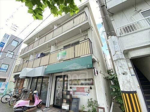 大阪府茨木市園田町 3階建
