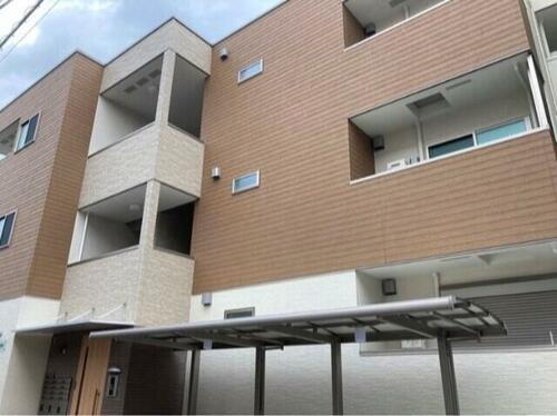 大阪府大阪市旭区高殿７丁目 築3年8ヶ月 3階建
