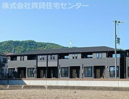 和歌山県岩出市波分 2階建