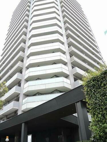 ル・サンクアイリスタワー