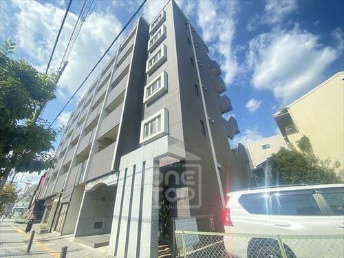 大阪府茨木市別院町 6階建