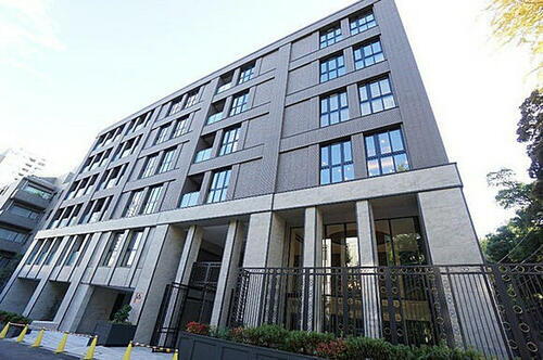 東京都港区三田２丁目 賃貸マンション