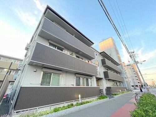 大阪府大阪市東淀川区西淡路１丁目 築11年7ヶ月 3階建