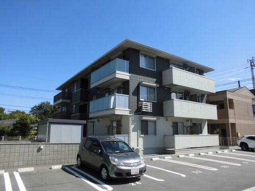 岡山県岡山市北区高柳西町 3階建 築6年5ヶ月