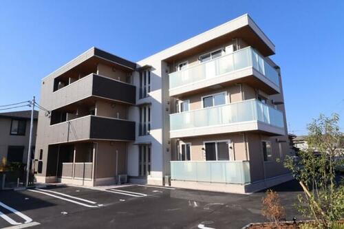 岡山県岡山市北区高柳西町 3階建 築4年2ヶ月