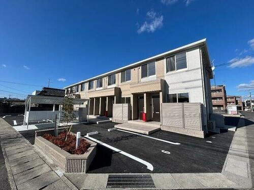 岡山県岡山市北区平田  2階建