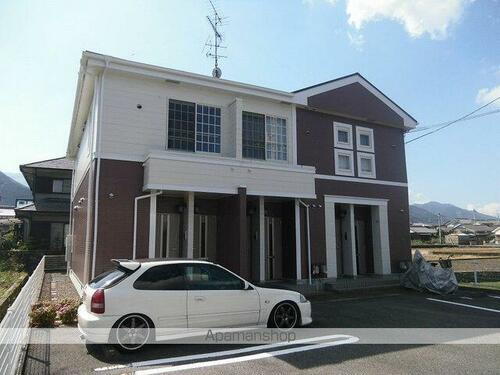 愛媛県新居浜市吉岡町 賃貸アパート