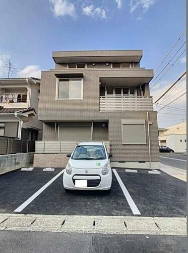 岡山県岡山市北区今３丁目 築4年11ヶ月 3階建