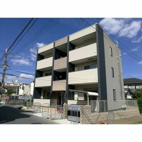 兵庫県伊丹市桜ケ丘２丁目 築8年4ヶ月 3階建