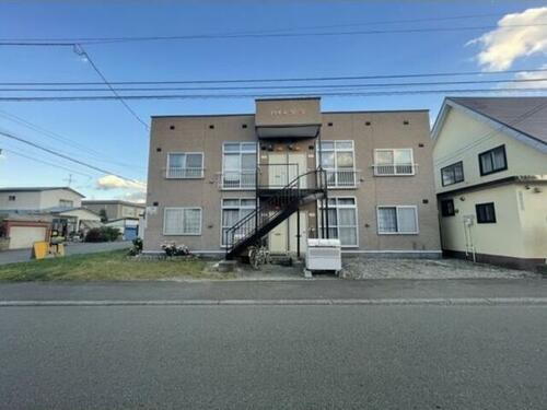 北海道札幌市白石区北郷三条３丁目 賃貸アパート