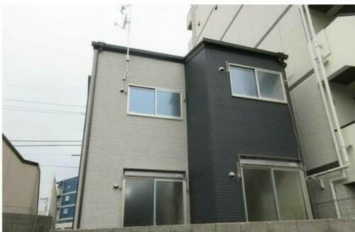 東京都練馬区豊玉中２丁目 築6年11ヶ月 2階建