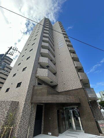 兵庫県神戸市中央区八幡通３丁目  15階建