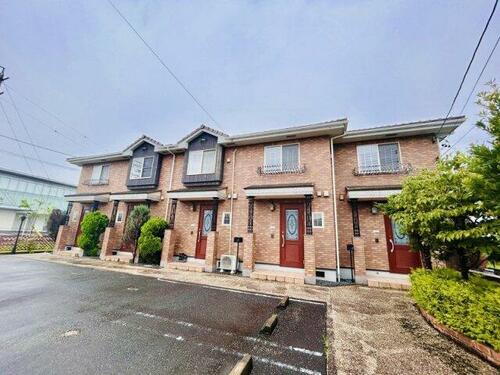 愛知県稲沢市高御堂３丁目 テラスハウス