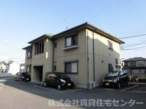和歌山県和歌山市直川 2階建