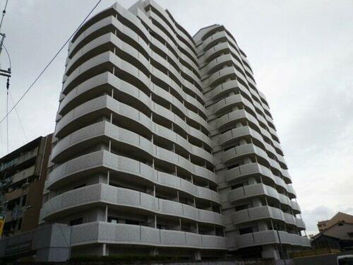 福岡県福岡市中央区今泉２丁目 築33年11ヶ月 14階建