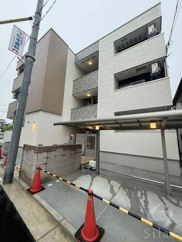 大阪府堺市堺区緑ヶ丘南町３丁 3階建 