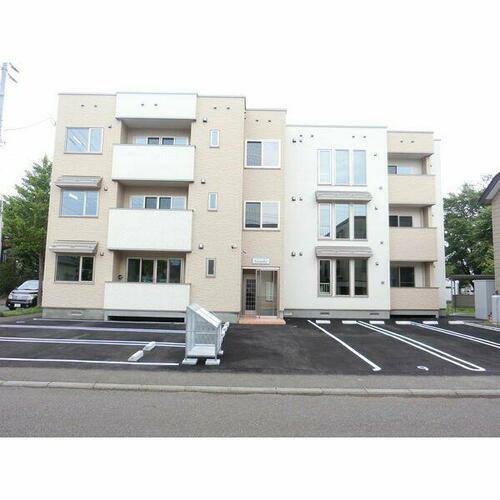 北海道札幌市白石区北郷三条９丁目 賃貸アパート