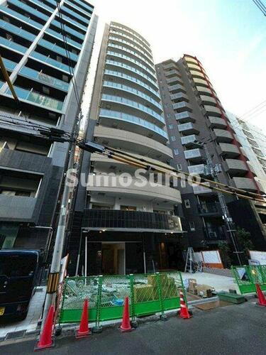 大阪府大阪市中央区徳井町２丁目 15階建