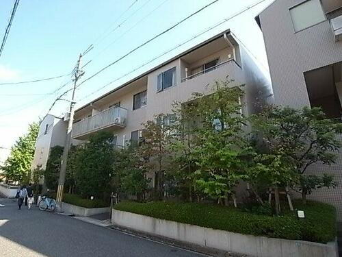 兵庫県神戸市灘区楠丘町６丁目 築27年6ヶ月 地上3階地下1階建