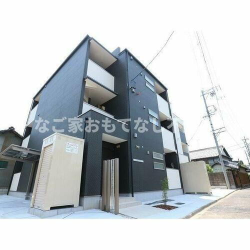 愛知県名古屋市北区下飯田町３丁目 3階建