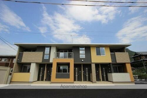 香川県高松市屋島西町 賃貸アパート