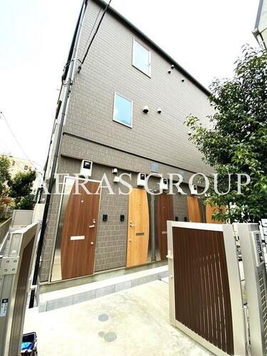 パルデンス三軒茶屋 3階建