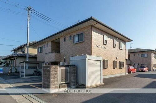 香川県高松市新田町甲 賃貸アパート