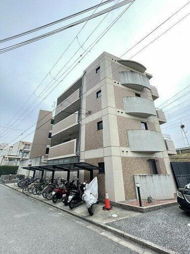 兵庫県西宮市深津町 4階建