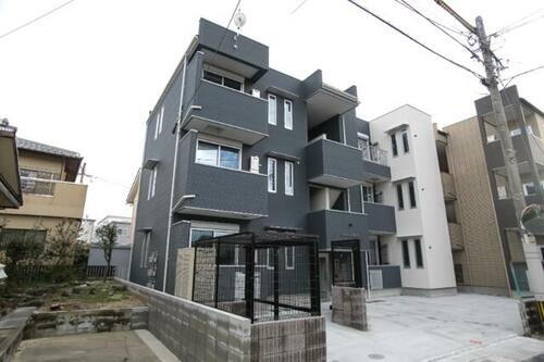 福岡県福岡市早良区次郎丸５丁目 築3年3ヶ月 3階建