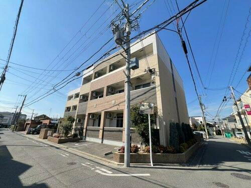 大阪府堺市西区鳳中町８丁 3階建