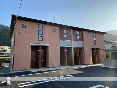 愛媛県四国中央市寒川町 賃貸アパート