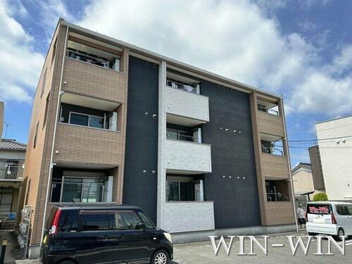 フォルシュ 3階建