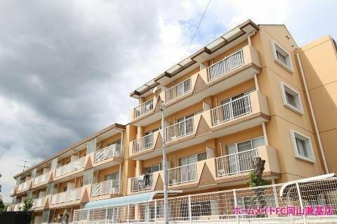 岡山県岡山市中区西川原１丁目 3階建 築37年9ヶ月