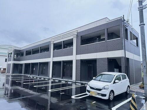 兵庫県姫路市大津区天満  2階建