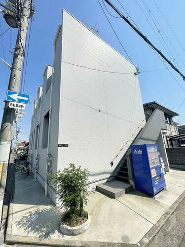 大阪府堺市堺区文珠橋通 築8年11ヶ月 2階建