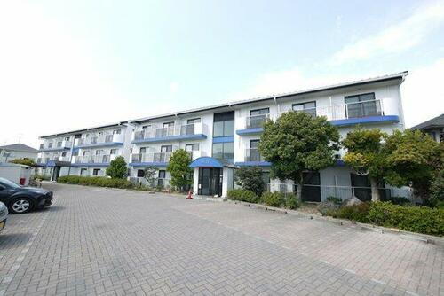 岡山県岡山市中区さい 3階建