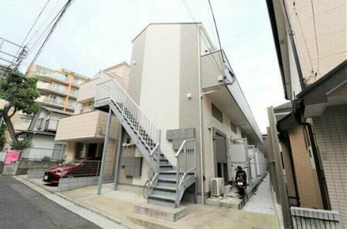 神奈川県横浜市中区根岸町３丁目 賃貸アパート