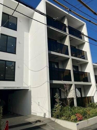 東京都新宿区大久保２丁目 賃貸マンション