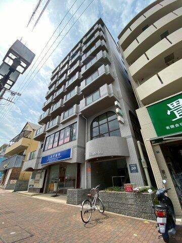 兵庫県神戸市兵庫区上沢通７丁目 8階建