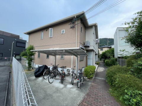 ガーデンハウスＩＩＩ