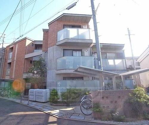 Ｅａｓｔ　Ｃｏｕｒｔ　北白川