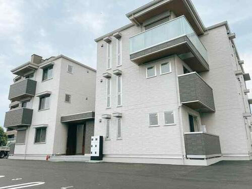 愛媛県新居浜市久保田町３丁目 賃貸アパート